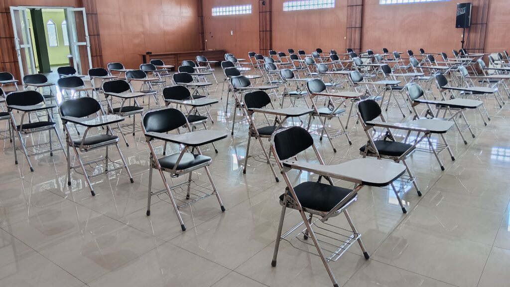 Sewa Kursi Kuliah Jakarta