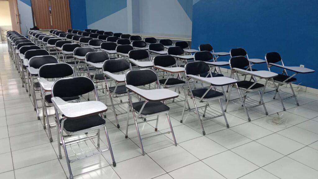 Sewa Kursi Kuliah Jakarta