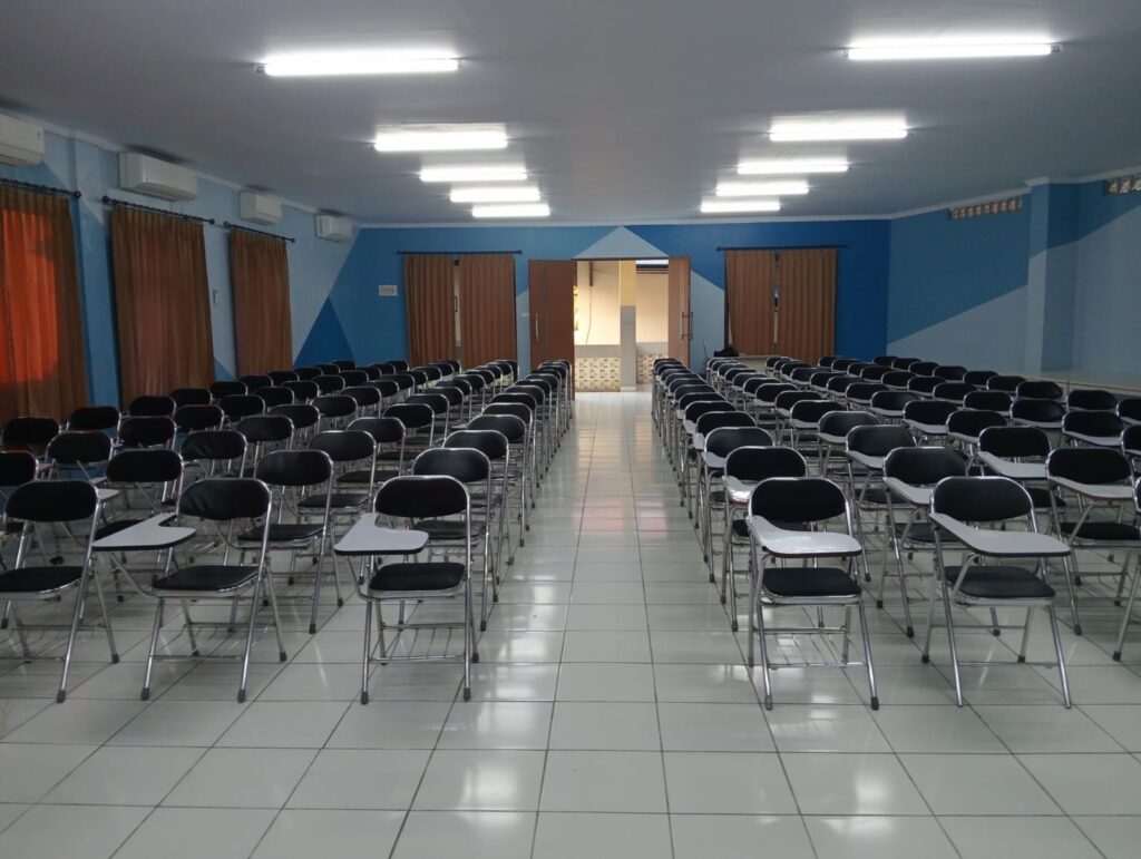 Sewa Kursi Kuliah Jakarta