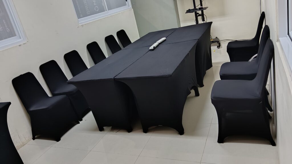 Sewa Meja Kotak Bekasi