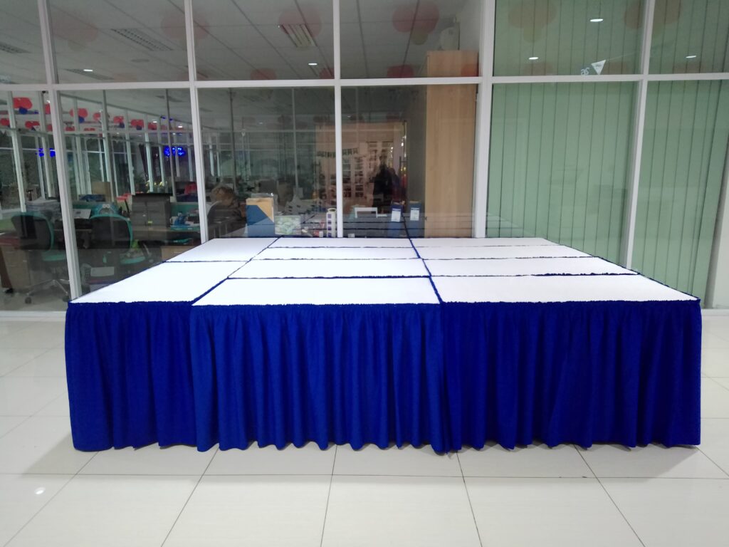 Sewa Meja Kotak Bekasi