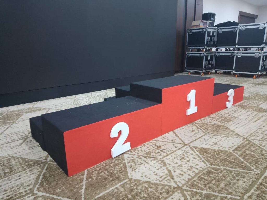 Sewa Podium Juara Custom